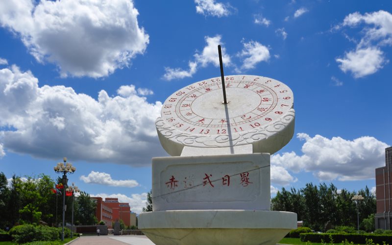 長春中醫(yī)藥大學(xué)生物制藥（中外合作辦學(xué)）專業(yè)在河北招生錄取分?jǐn)?shù)(物理類)：496分