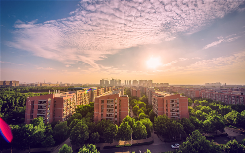 鄭州大學中國語言文學類專業(yè)錄取分數(shù)線【貴州高考文科】