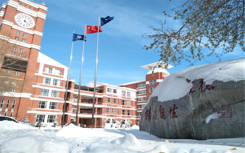 齊齊哈爾大學(xué)生物科學(xué)（師范類）專業(yè)在內(nèi)蒙古招生錄取分?jǐn)?shù)(理科)：435分