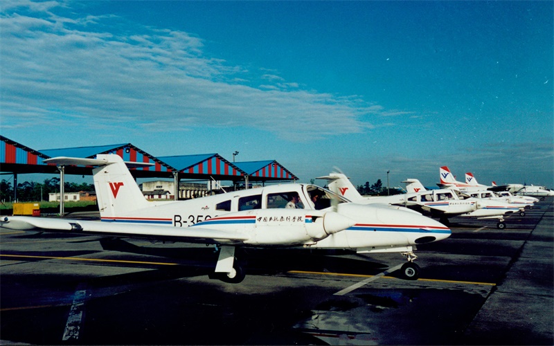 中國民用航空飛行學(xué)院飛機機電設(shè)備維修專業(yè)錄取分?jǐn)?shù)線【內(nèi)蒙古高考理科】