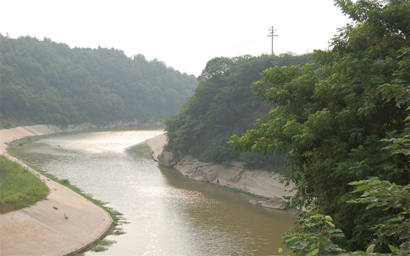 2024年湖南汽車(chē)工程職業(yè)學(xué)院大數(shù)據(jù)與財(cái)務(wù)管理專(zhuān)業(yè)在重慶錄取分?jǐn)?shù)線參考