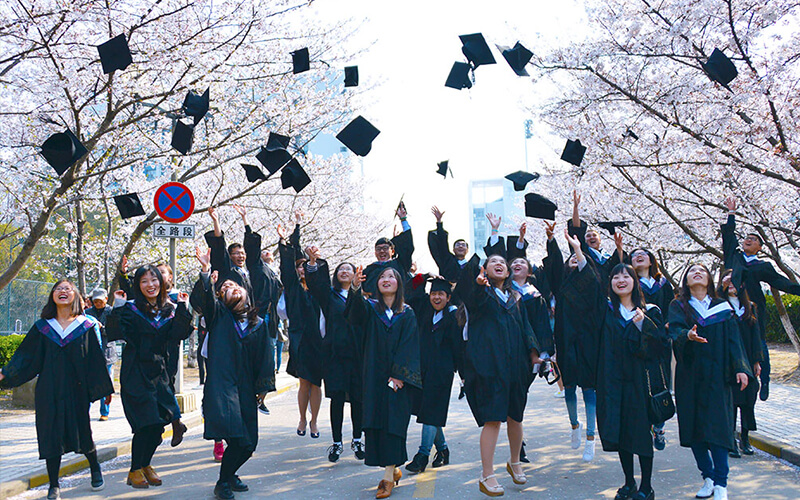 遼寧物理類考生排多少名可以上同濟(jì)大學(xué)醫(yī)學(xué)試驗班（臨床醫(yī)學(xué)（一）專業(yè)?