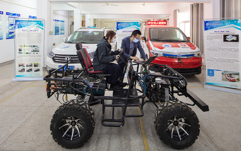 多少分可以上湖北汽車工業(yè)學(xué)院？湖北汽車工業(yè)學(xué)院2022年在四川各招生專業(yè)錄取分?jǐn)?shù)匯總