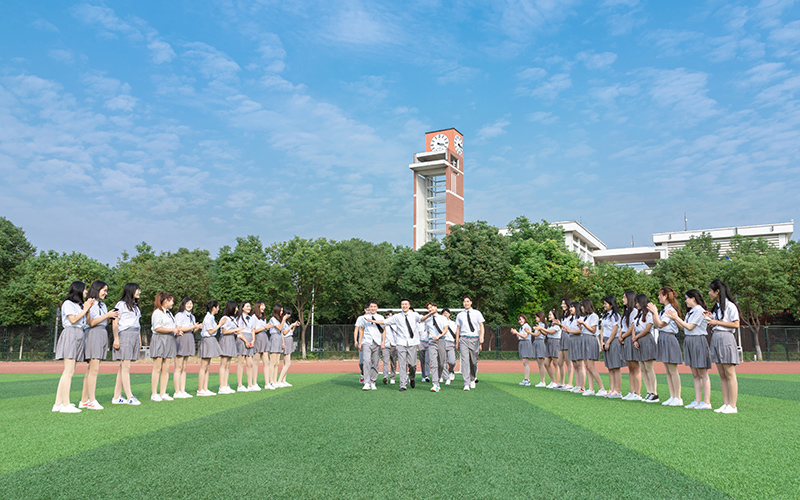 2023年河南工業(yè)職業(yè)技術(shù)學(xué)院各物理類專業(yè)在河北招生分?jǐn)?shù)是多少？